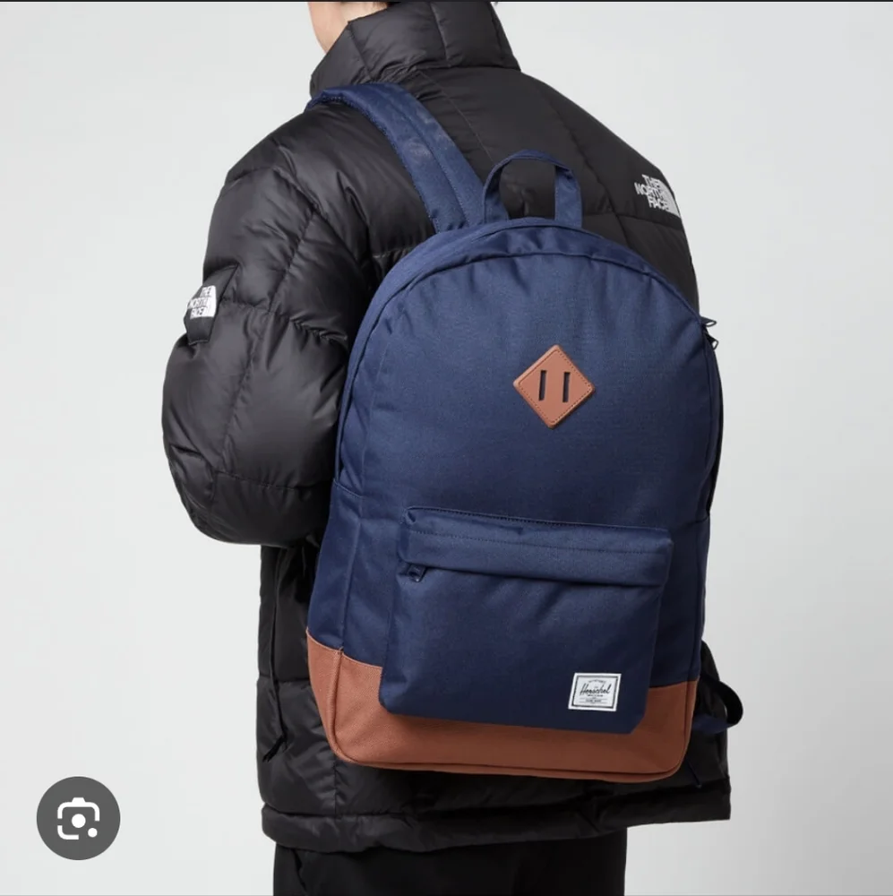 Nwot Herschel Heritage Backpack Navy/Tan Synthetic Leather Mid-Volume men women